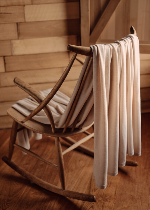 10 Furniture and Décor Items You Should Never Buy Brand New