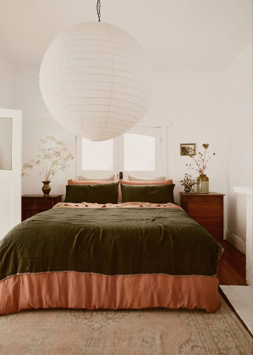 9 Ways to Makeover Your Bedroom for the Cooler Months