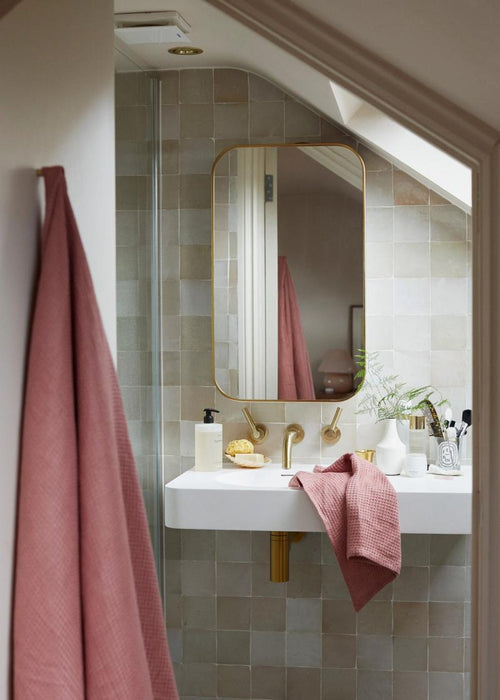 9 Landlord-Approved Hacks to Update Your Rental Bathroom