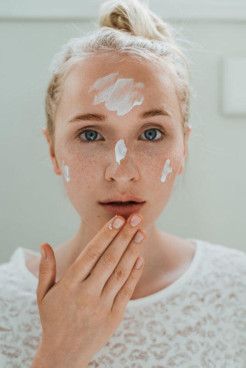 This Is What the Breakouts on Your Face Are Trying to Tell You