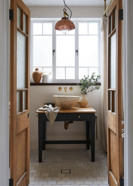 11 Simple and Practical Tips for Styling a Tiny Rental Bathroom