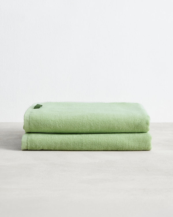Apple 100% Cotton Terry Bath Sheets (Set of Two)